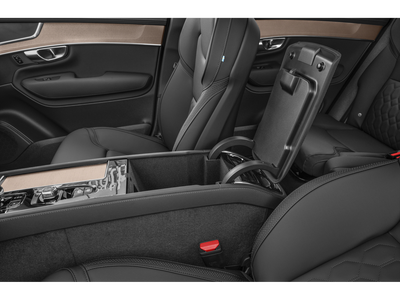 2025 Volvo XC90 Core