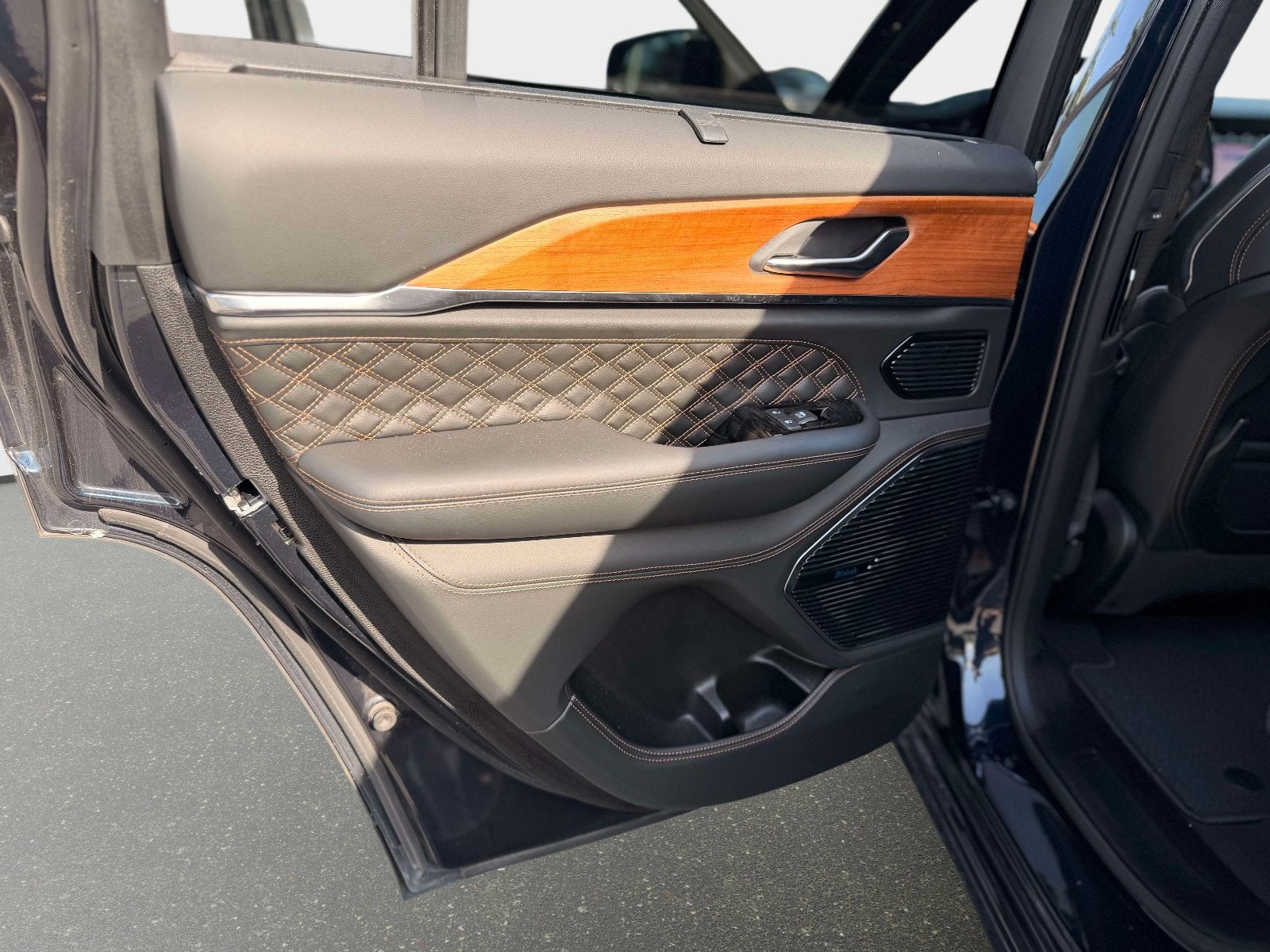 2024 Jeep Grand Cherokee Summit Reserve