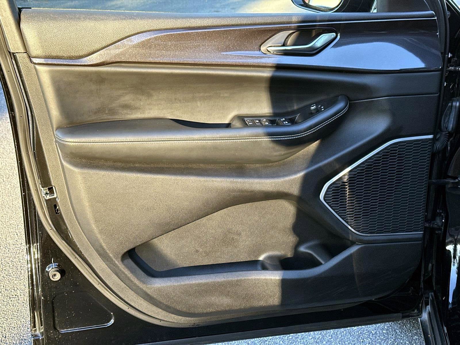 2022 Jeep Grand Cherokee L Altitude