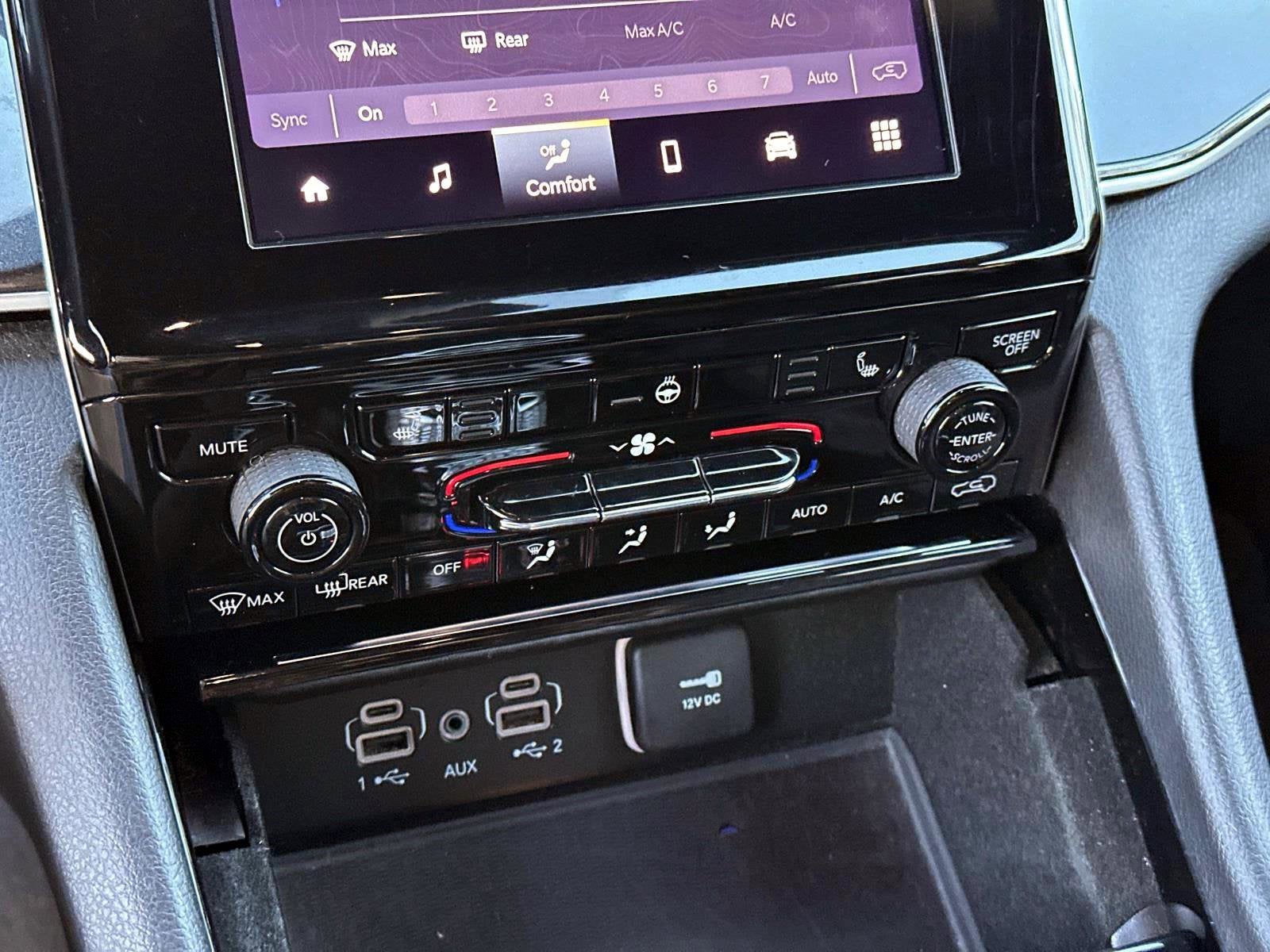 2022 Jeep Grand Cherokee L Altitude