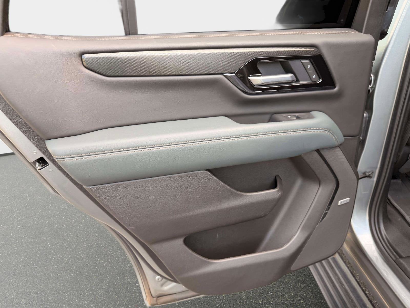 2025 GMC Yukon AT4
