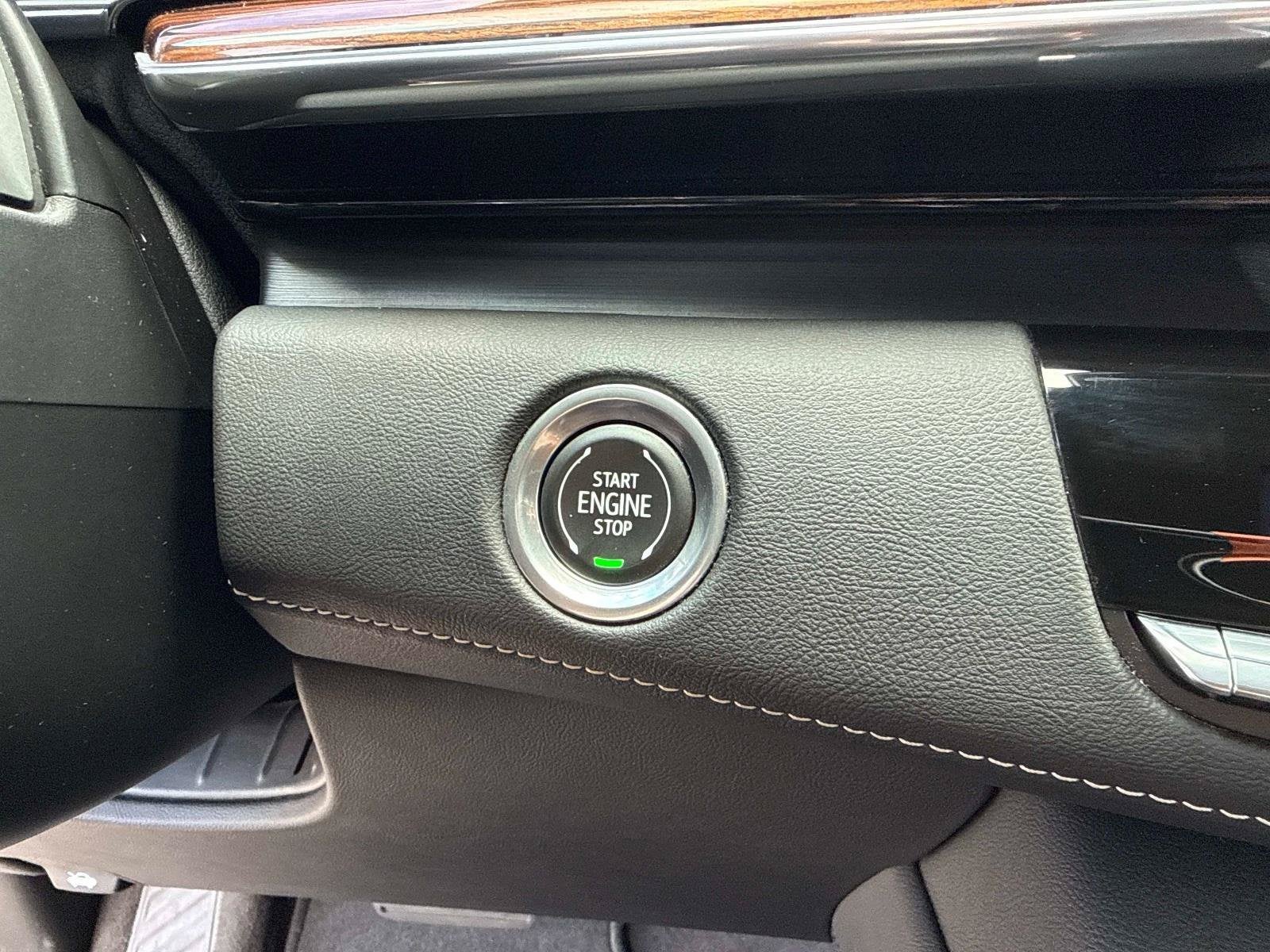 2023 Cadillac Escalade 4WD Premium Luxury
