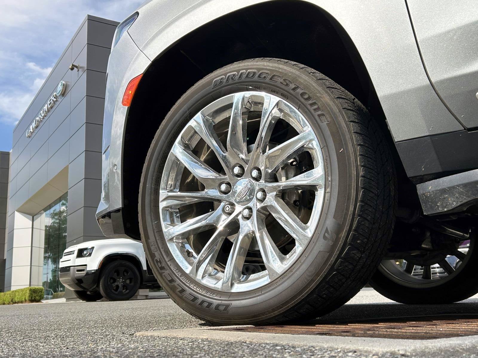 2023 Cadillac Escalade 4WD Premium Luxury