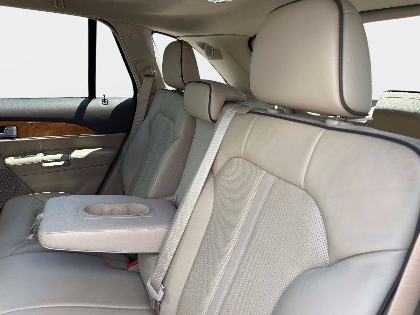 2014 Lincoln MKX Base