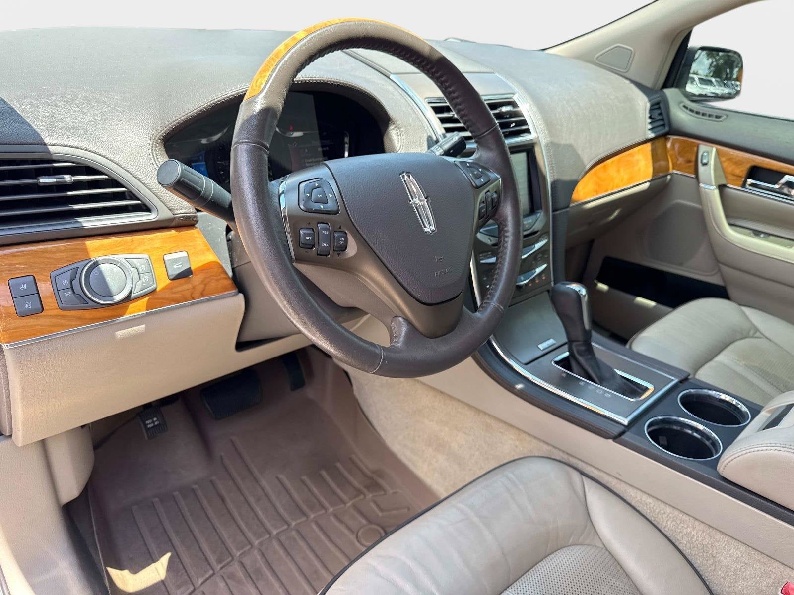 2014 Lincoln MKX Base