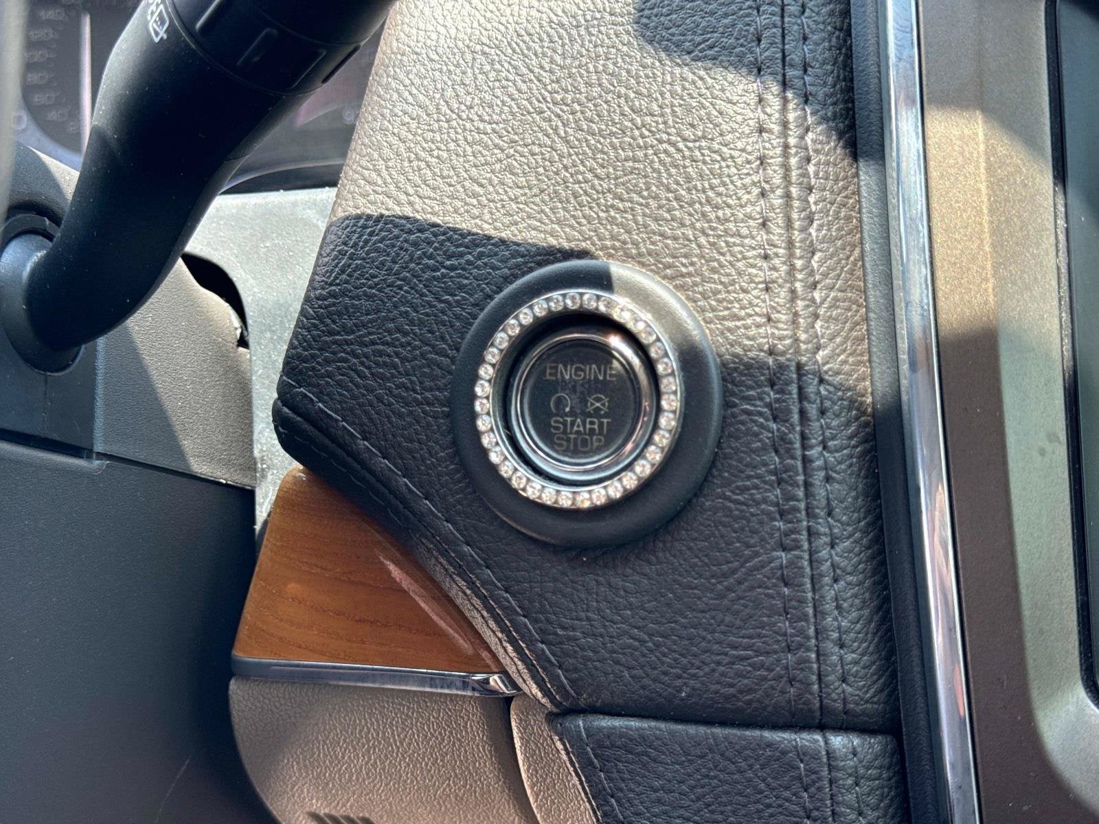 2014 Lincoln MKX Base