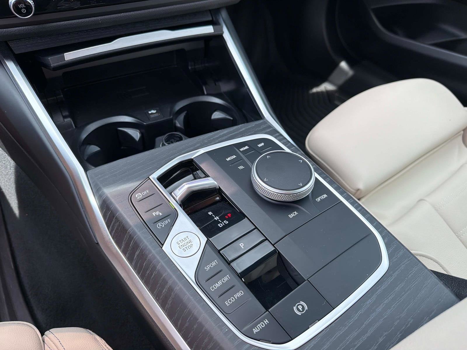 2025 BMW 230i 230i