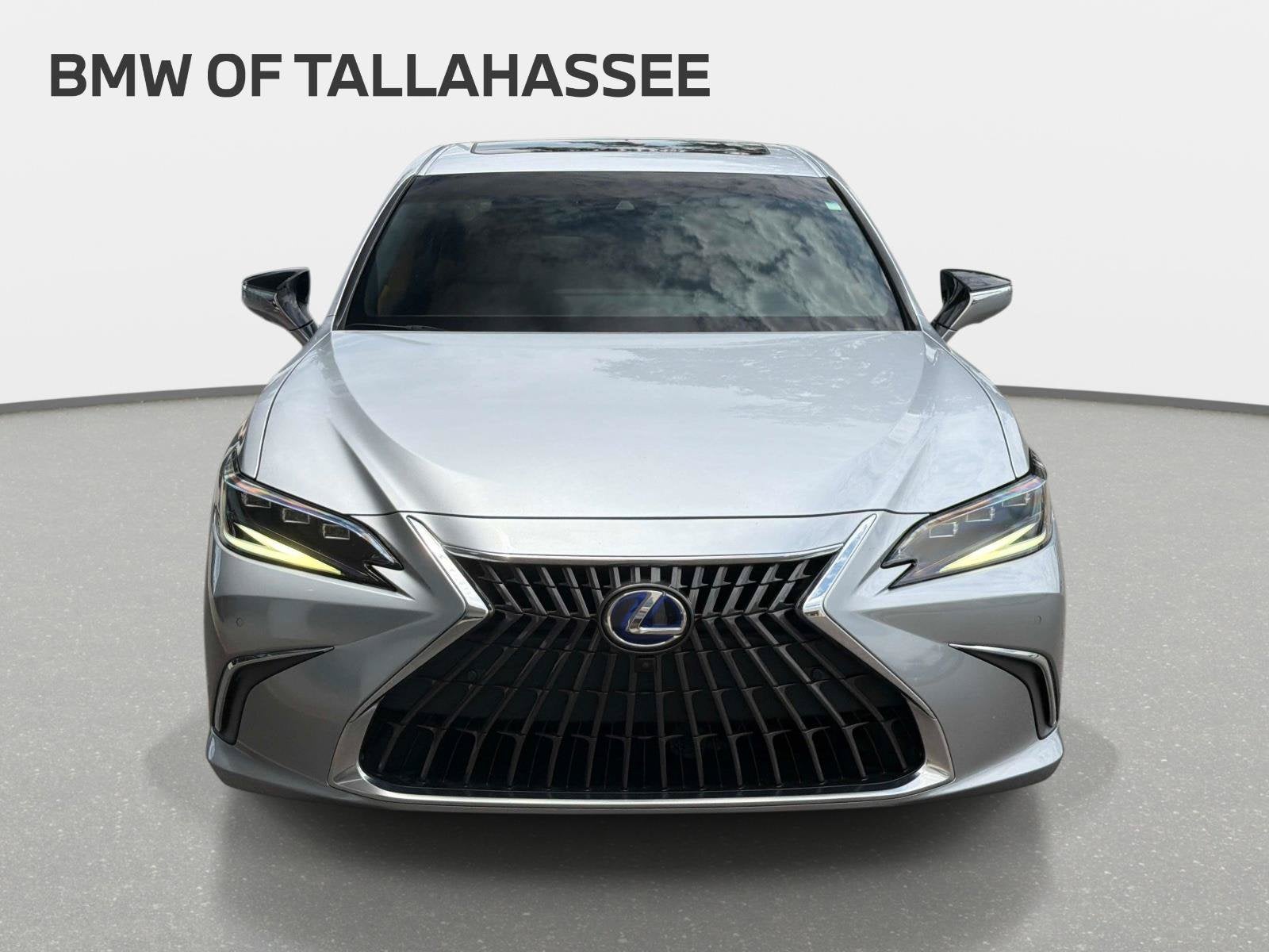 2022 Lexus ES 300h Ultra Luxury