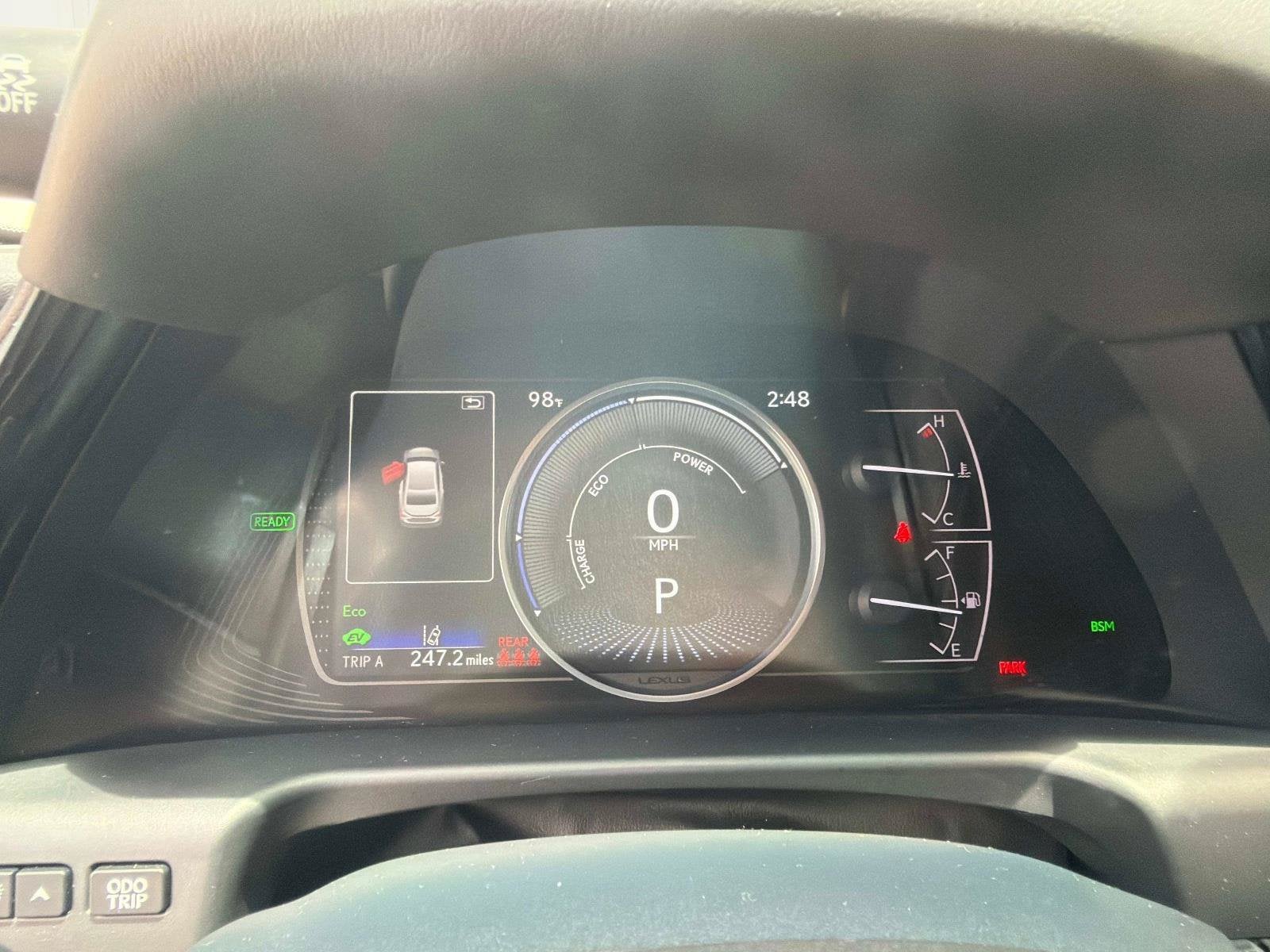 2022 Lexus ES 300h Ultra Luxury