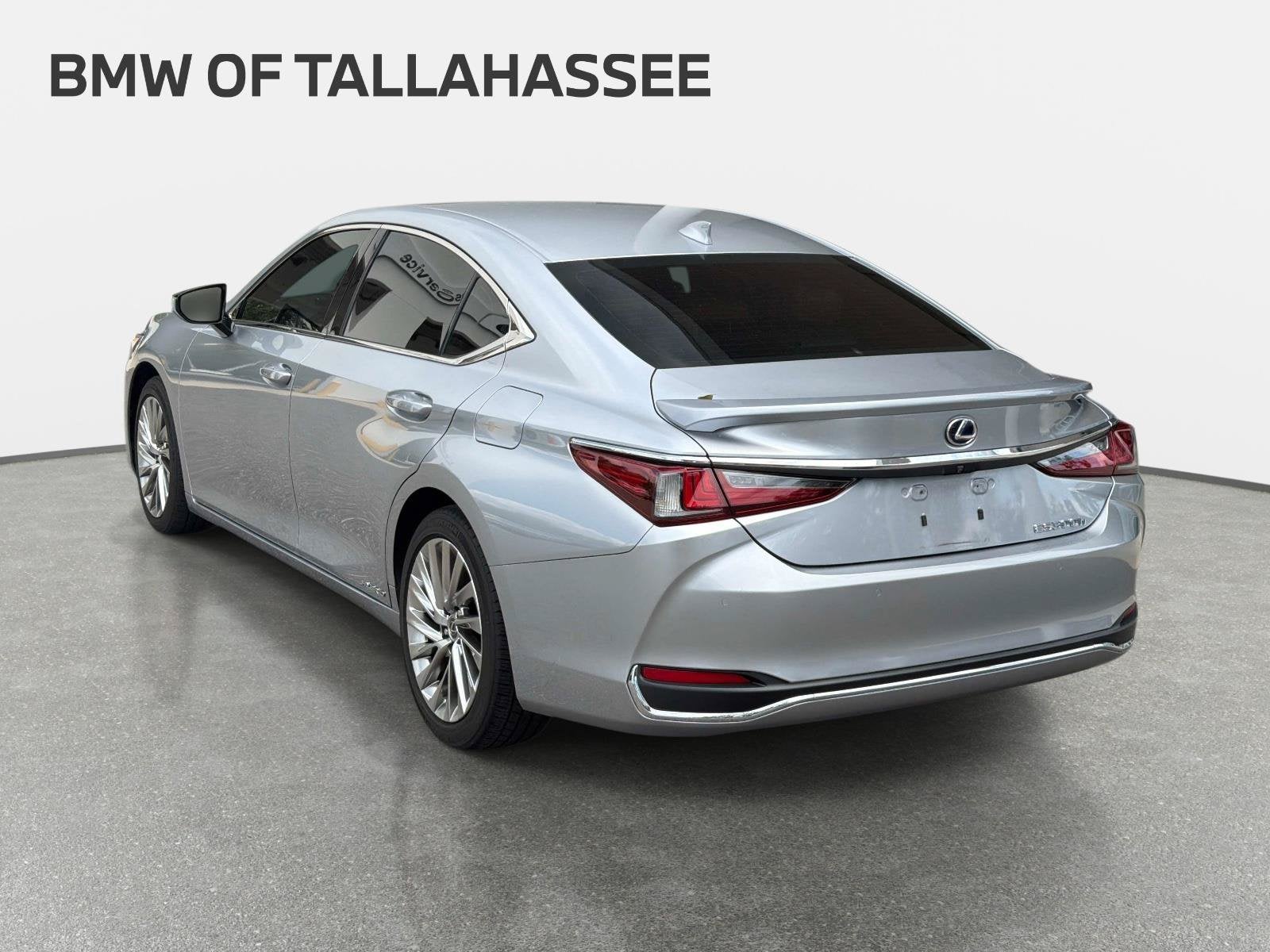 2022 Lexus ES 300h Ultra Luxury