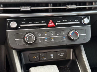 2025 Hyundai Santa Cruz SE