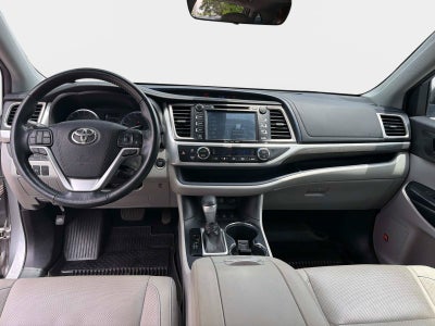 2019 Toyota Highlander Limited Platinum
