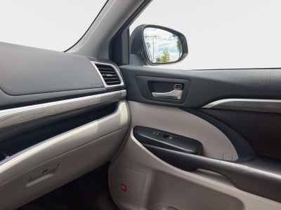 2019 Toyota Highlander Limited Platinum