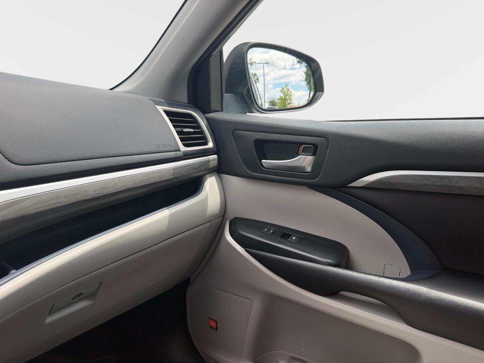 2019 Toyota Highlander Limited Platinum