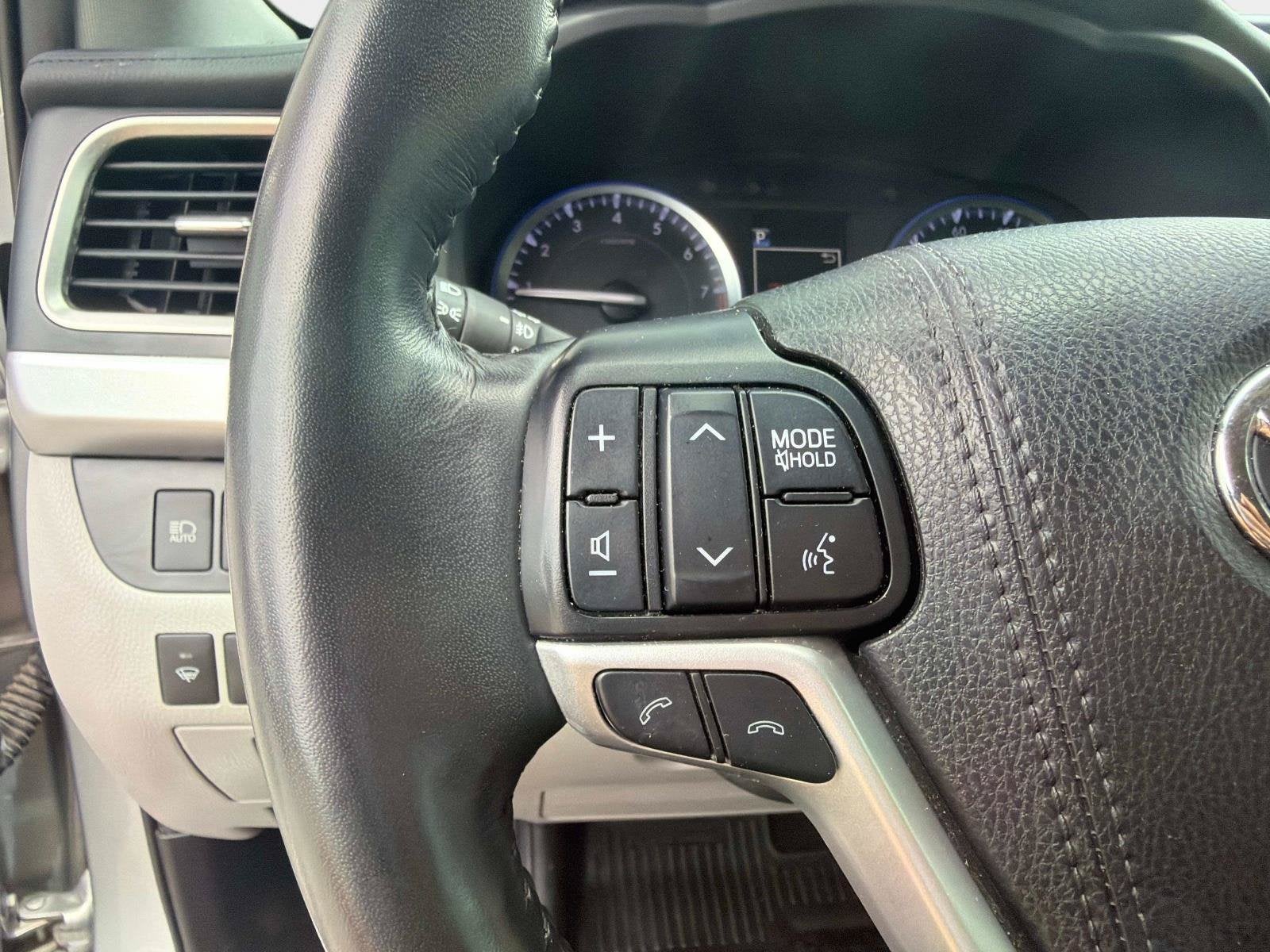 2019 Toyota Highlander Limited Platinum