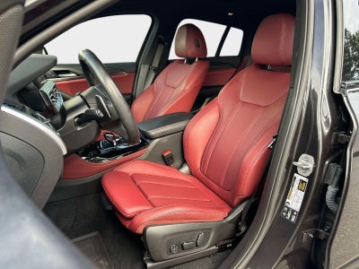 2024 BMW X4 xDrive30i