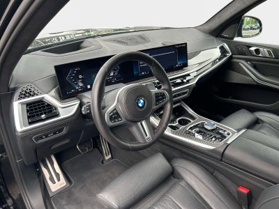 2024 BMW X7 M60i
