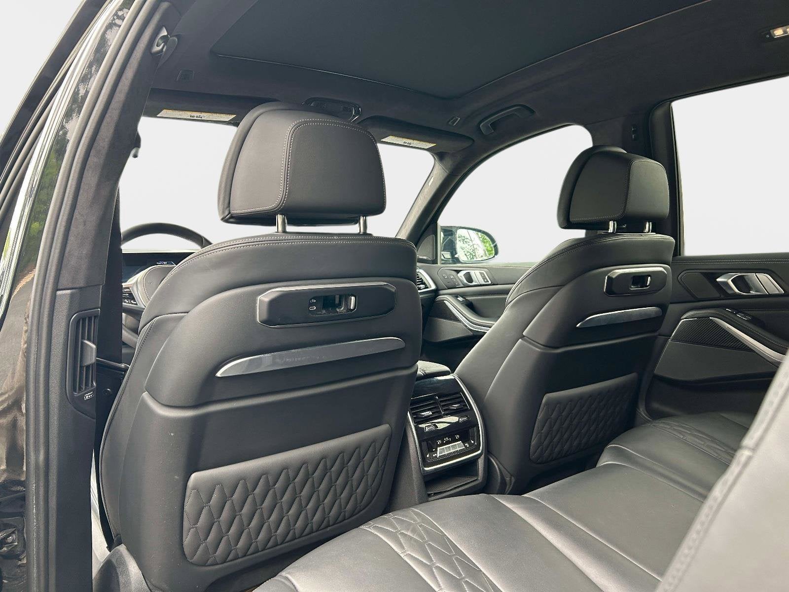 2024 BMW X7 M60i