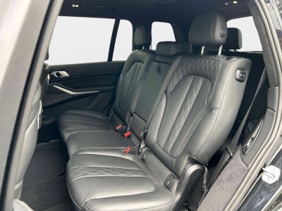 2024 BMW X7 M60i