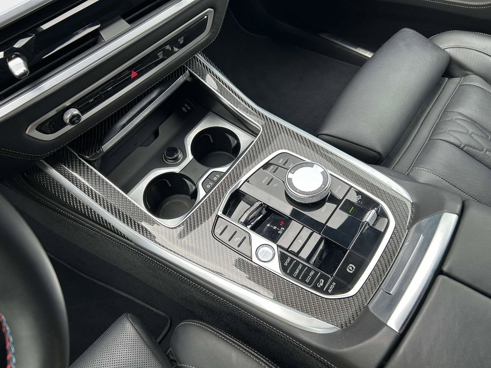 2024 BMW X7 M60i