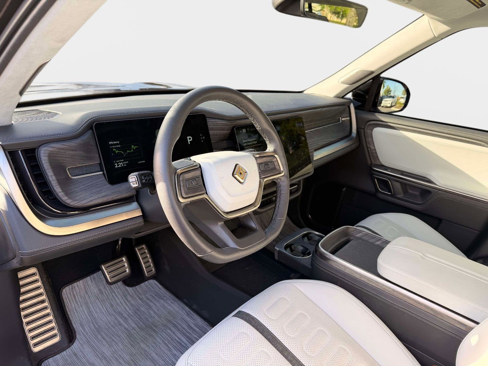 2023 Rivian R1S Adventure