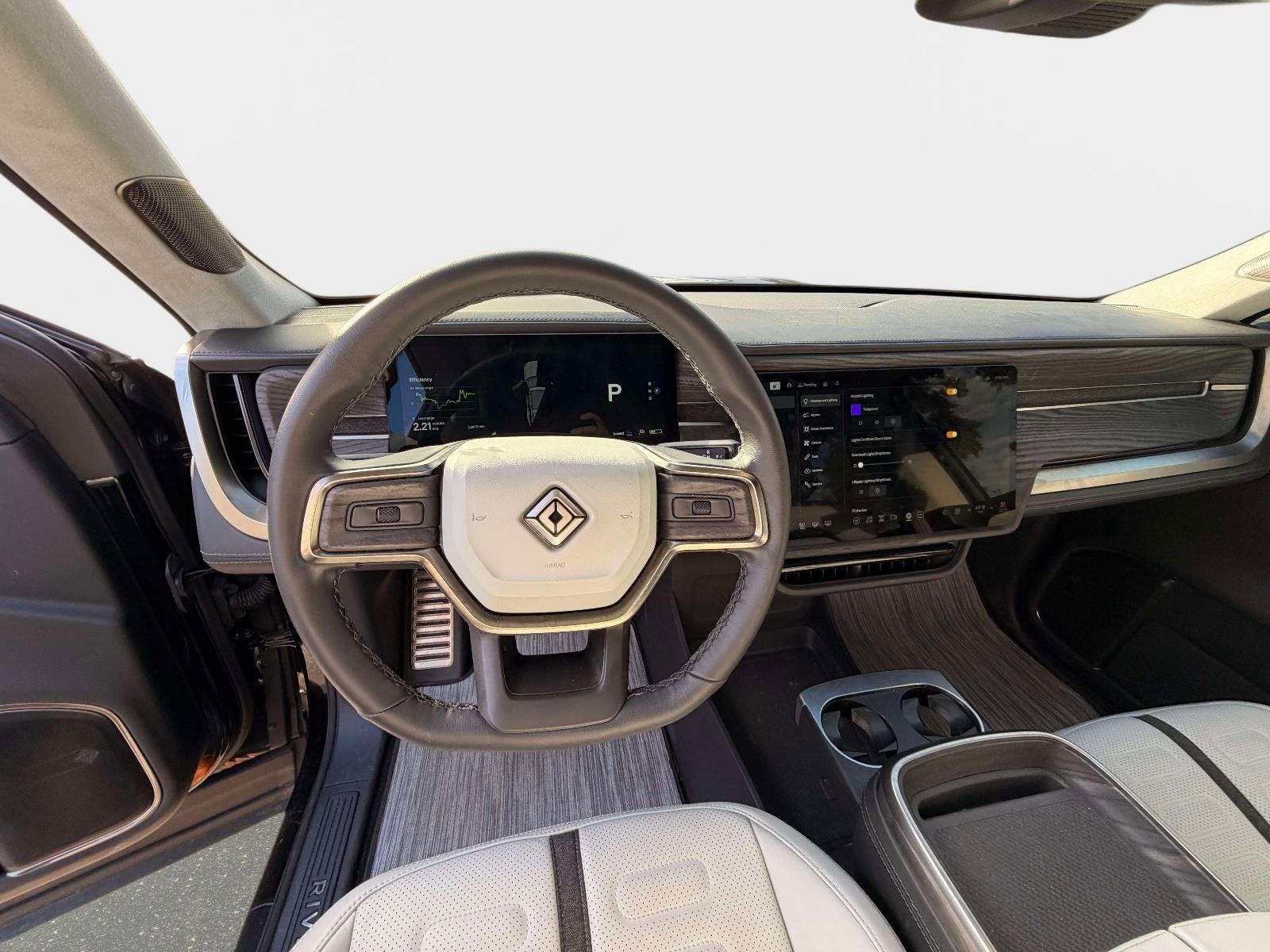 2023 Rivian R1S Adventure