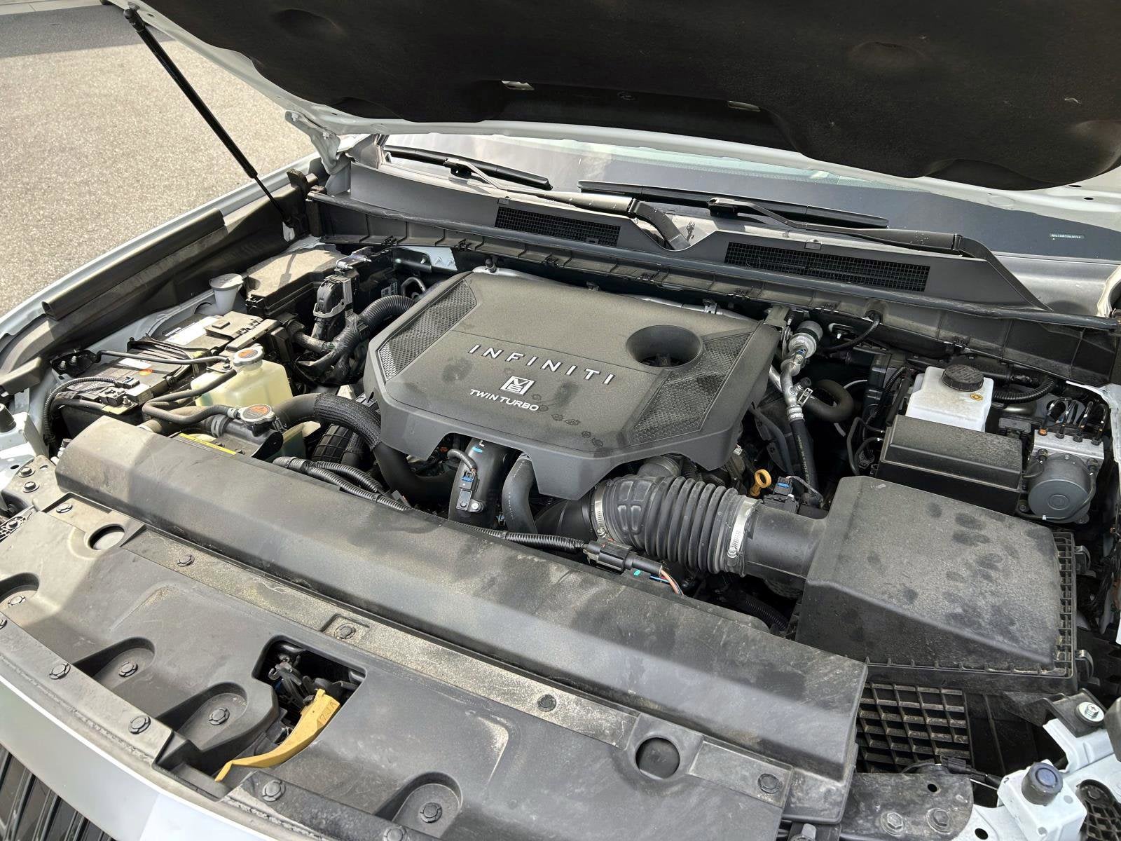 2025 INFINITI QX80 SENSORY