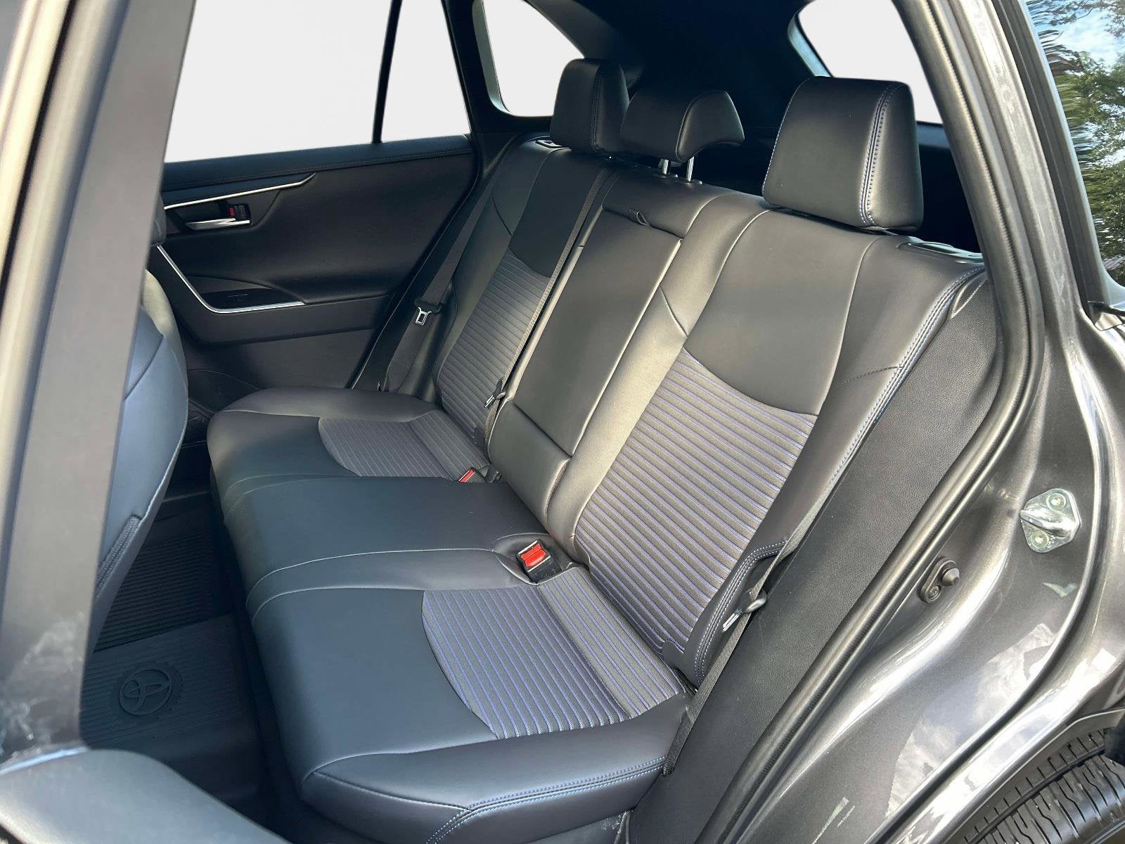 2025 Toyota RAV4 Hybrid XSE