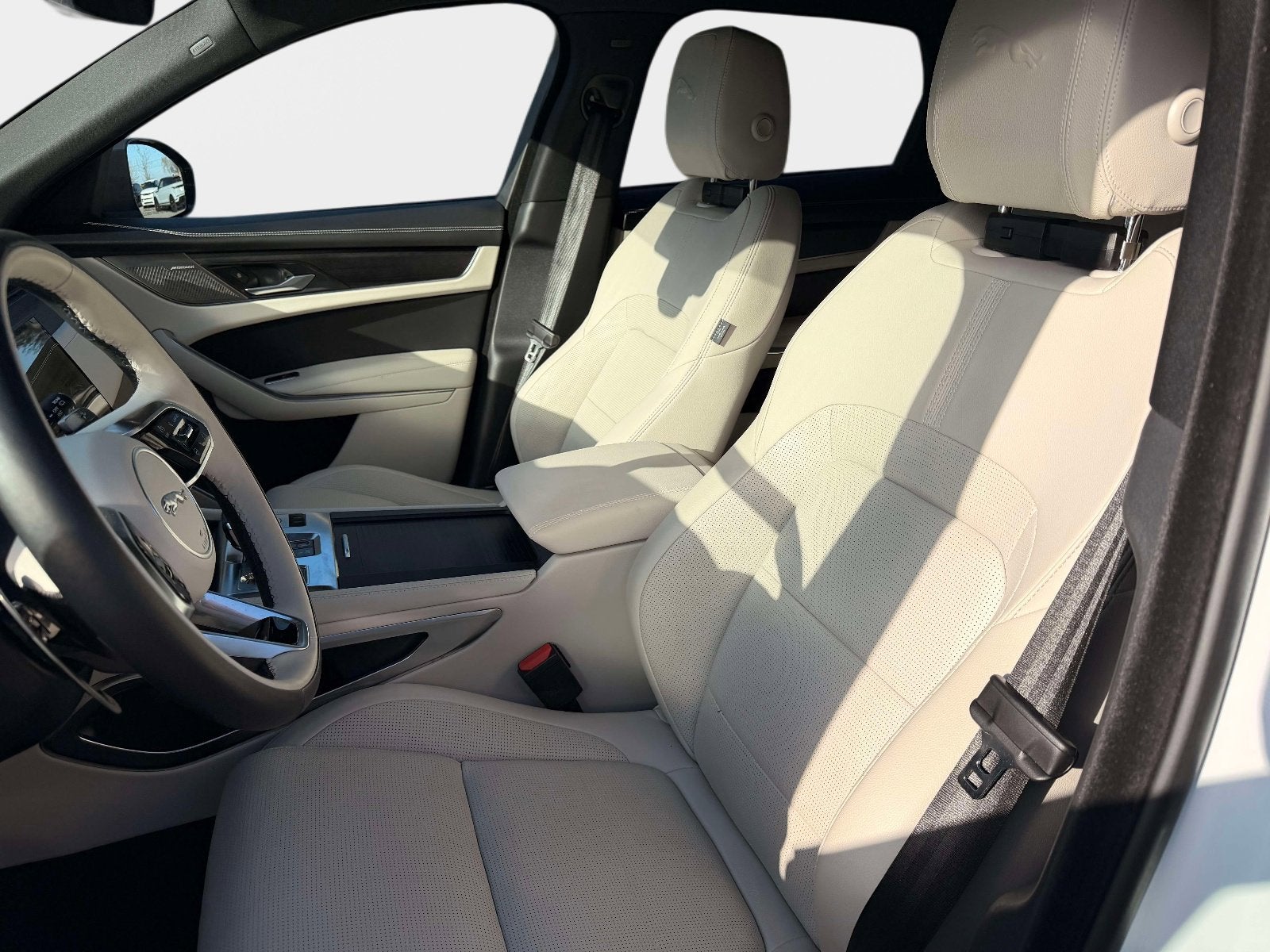 2025 Jaguar F-PACE P250 R-Dynamic S