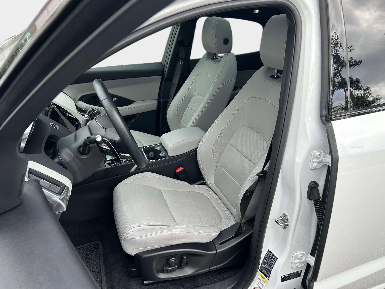 2024 Jaguar E-PACE P250