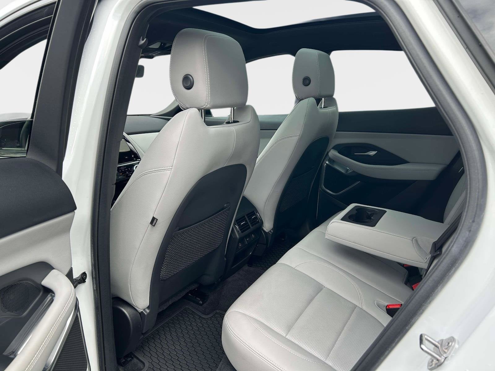 2024 Jaguar E-PACE P250