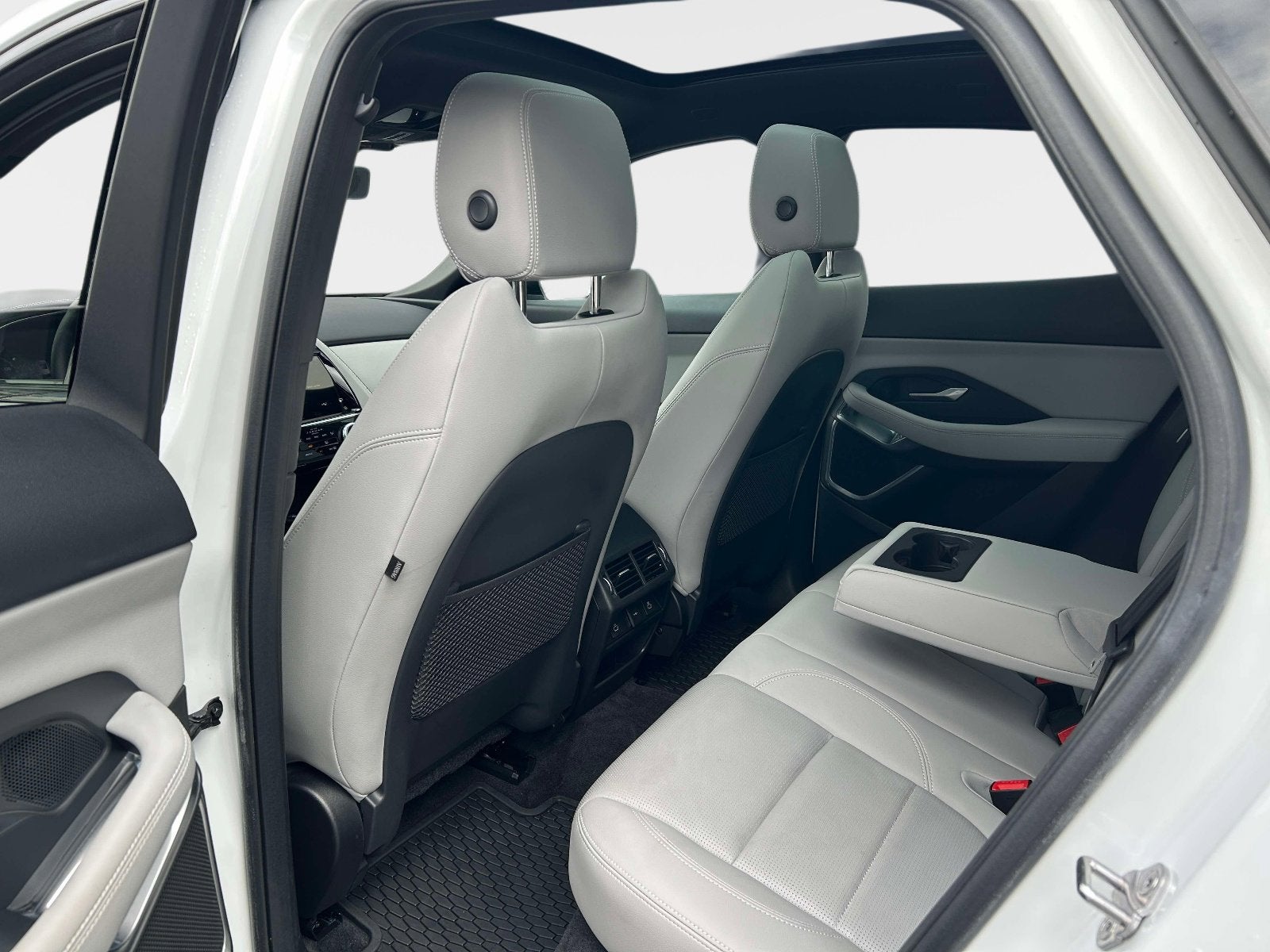 2024 Jaguar E-PACE P250