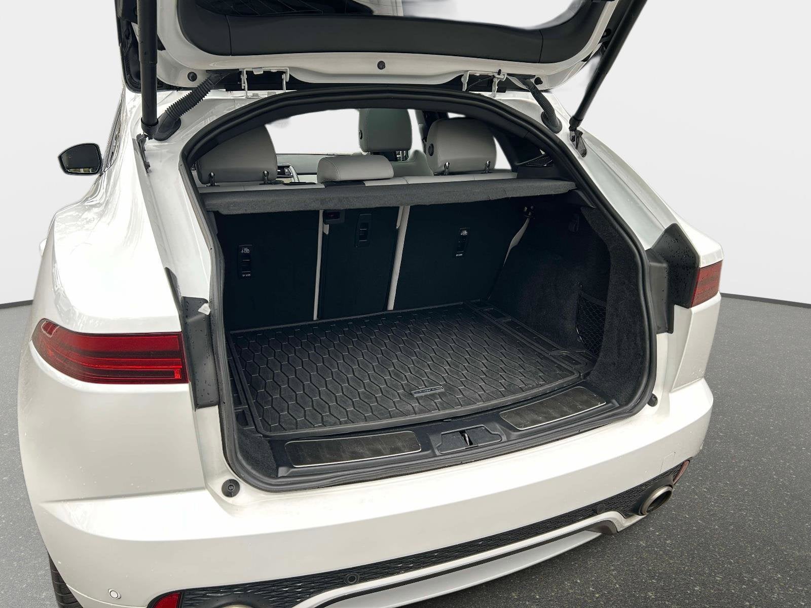 2024 Jaguar E-PACE P250