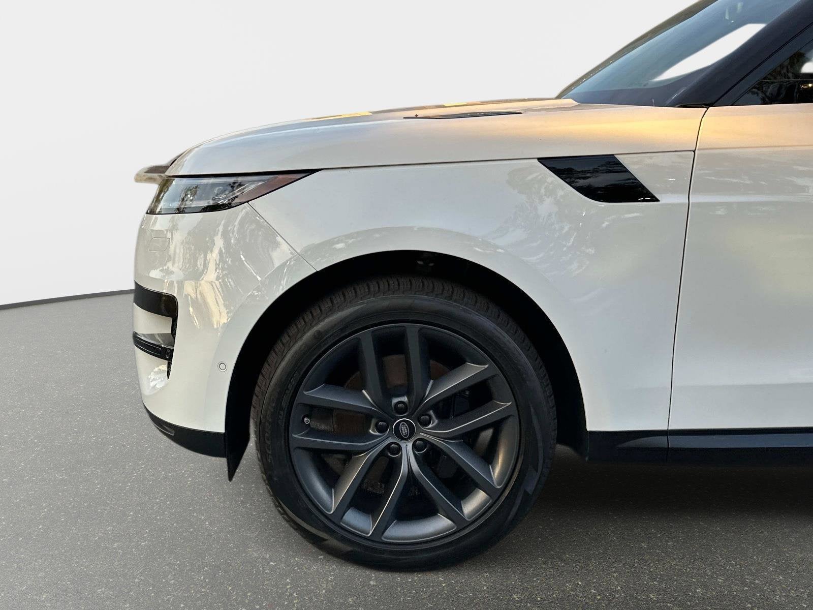2024 Land Rover Range Rover Sport SE