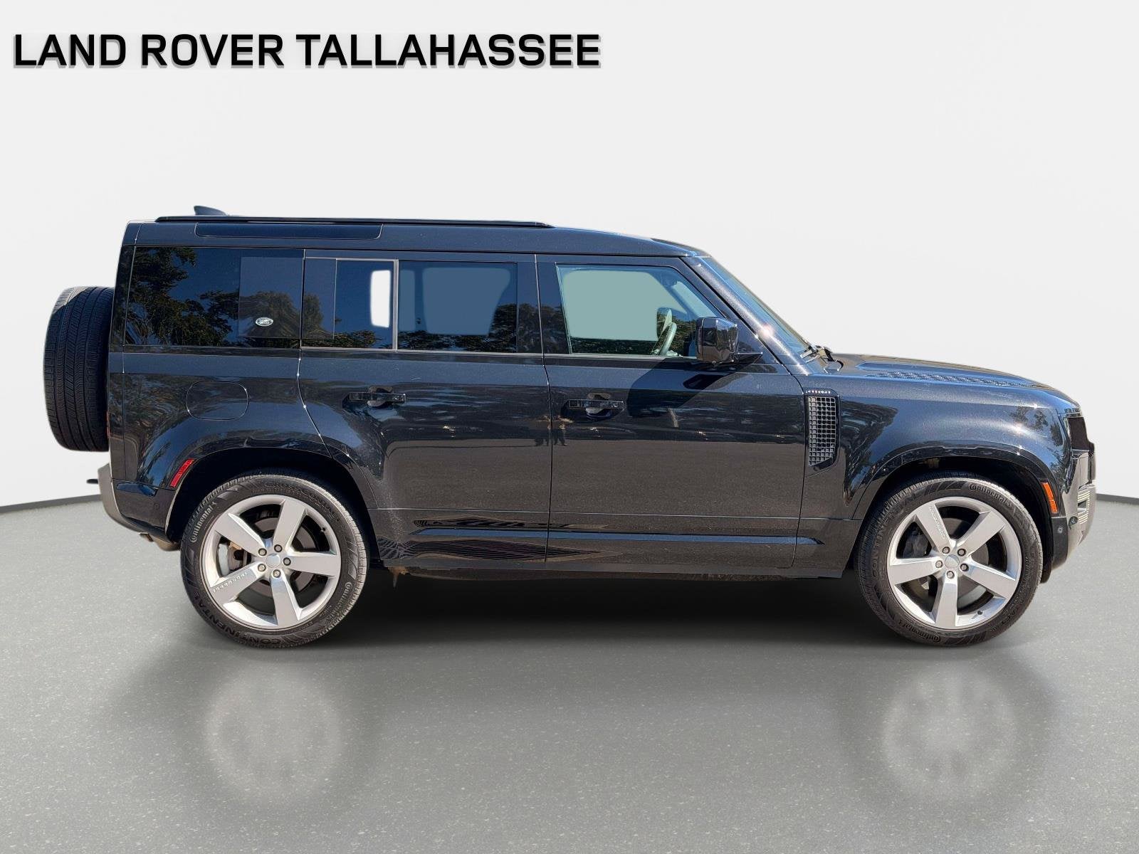 2024 Land Rover Defender 110 X-Dynamic SE
