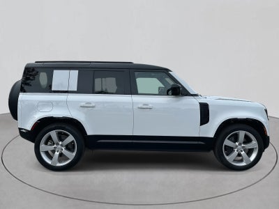 2025 Land Rover Defender 110 X-Dynamic SE