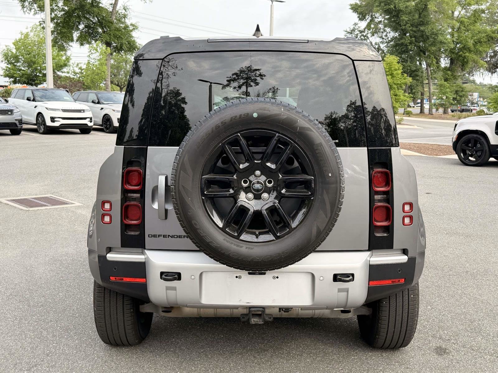 2024 Land Rover Defender 90 S