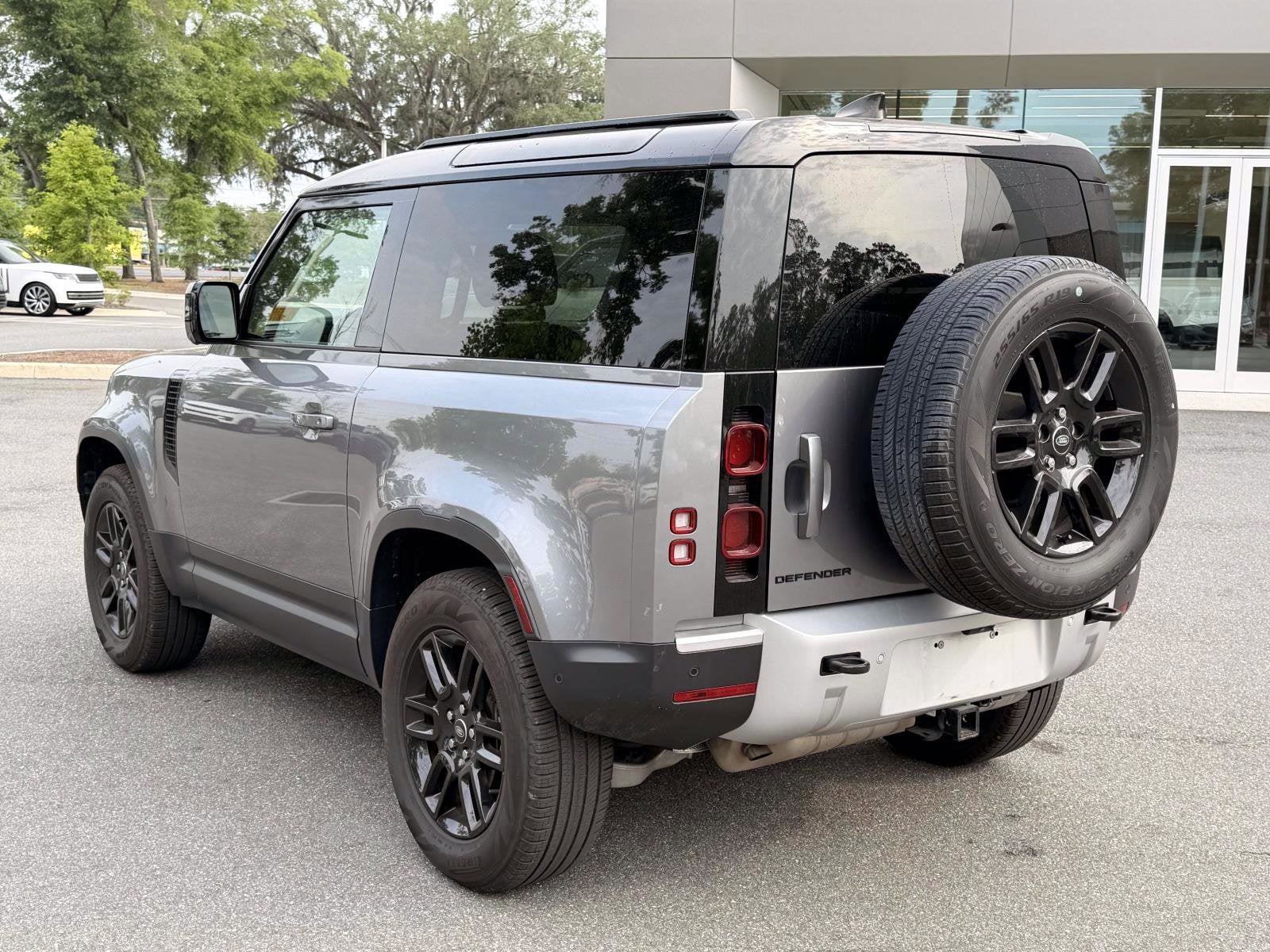 2024 Land Rover Defender 90 S