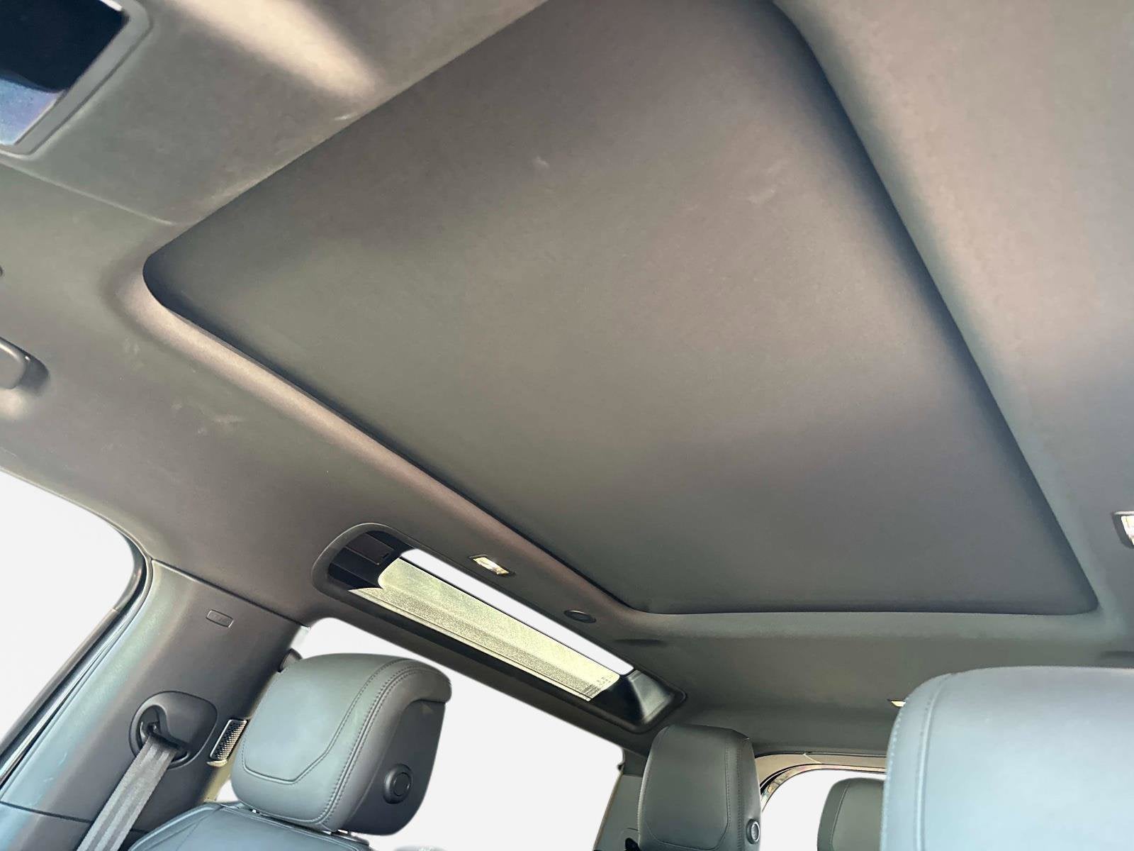 2024 Land Rover Defender 90 S