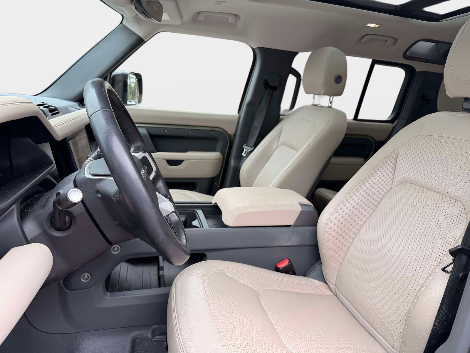 2023 Land Rover Defender 110 SE