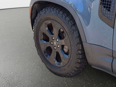 2021 Land Rover Defender 110 SE