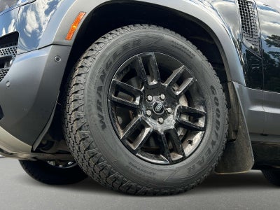 2023 Land Rover Defender 130 Trophy Edition