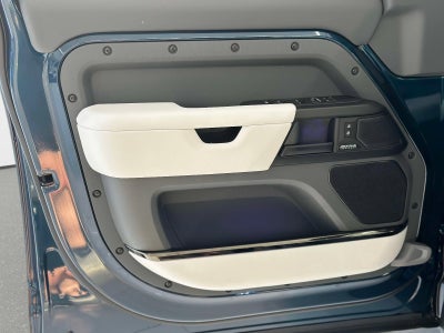 2026 Land Rover Defender OCTA