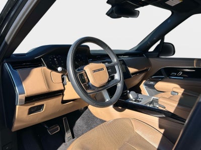 2025 Land Rover Range Rover SE