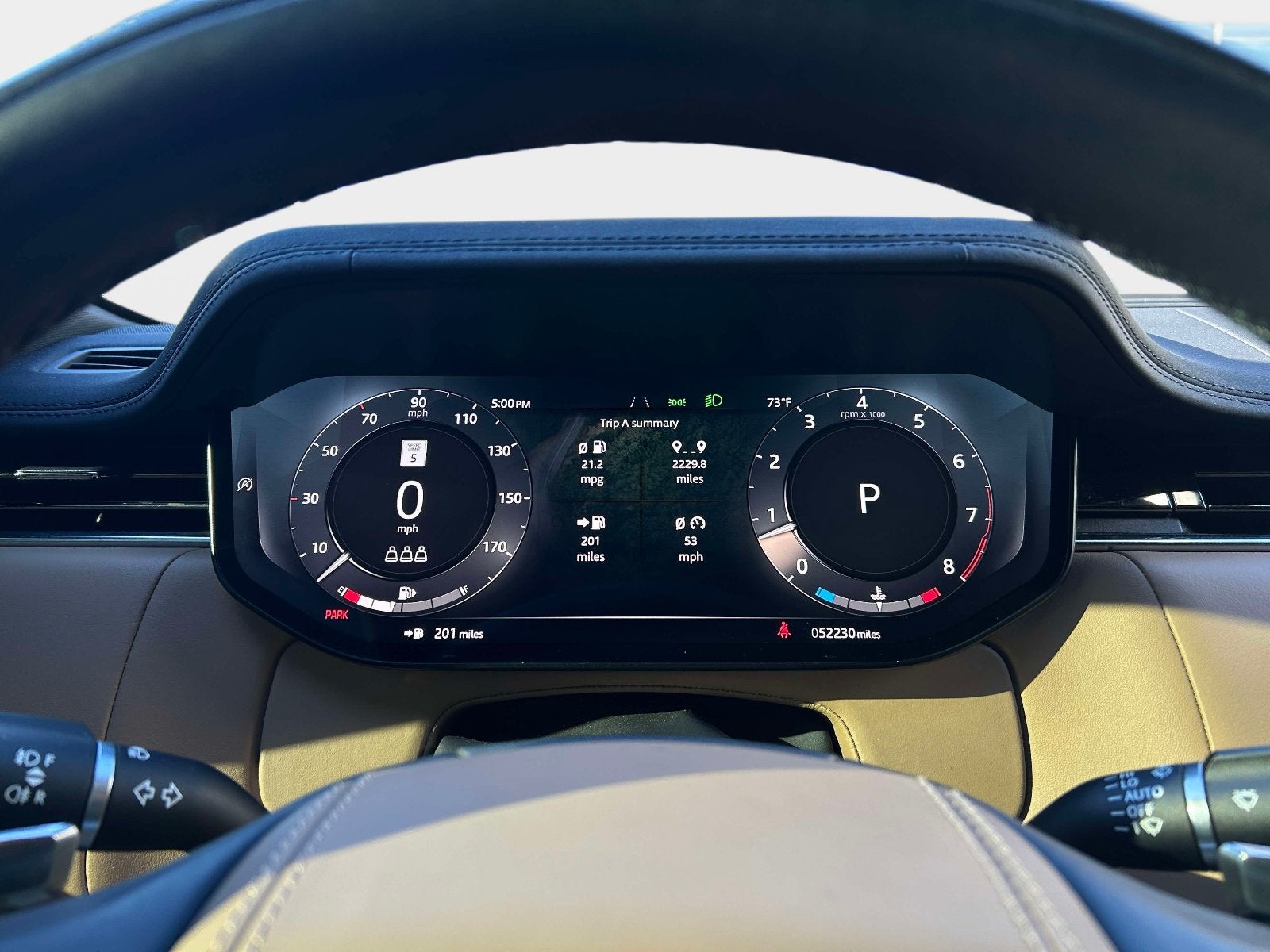 2025 Land Rover Range Rover SE
