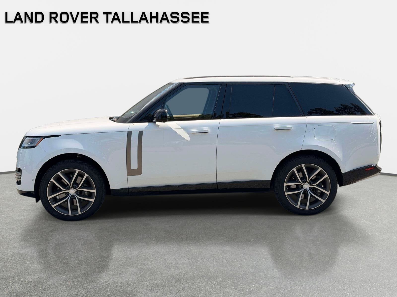 2025 Land Rover Range Rover Plug-In Hybrid SE