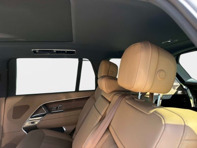 2025 Land Rover Range Rover P530 SE LWB 7 Seat