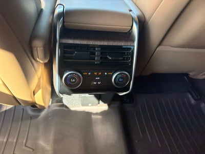 2025 Land Rover Range Rover P530 SE LWB 7 Seat