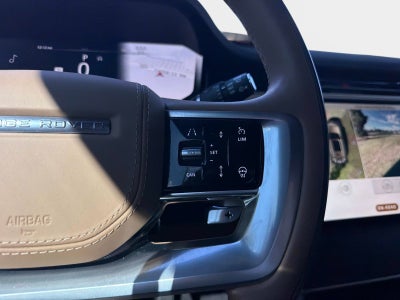 2025 Land Rover Range Rover P530 SE LWB 7 Seat