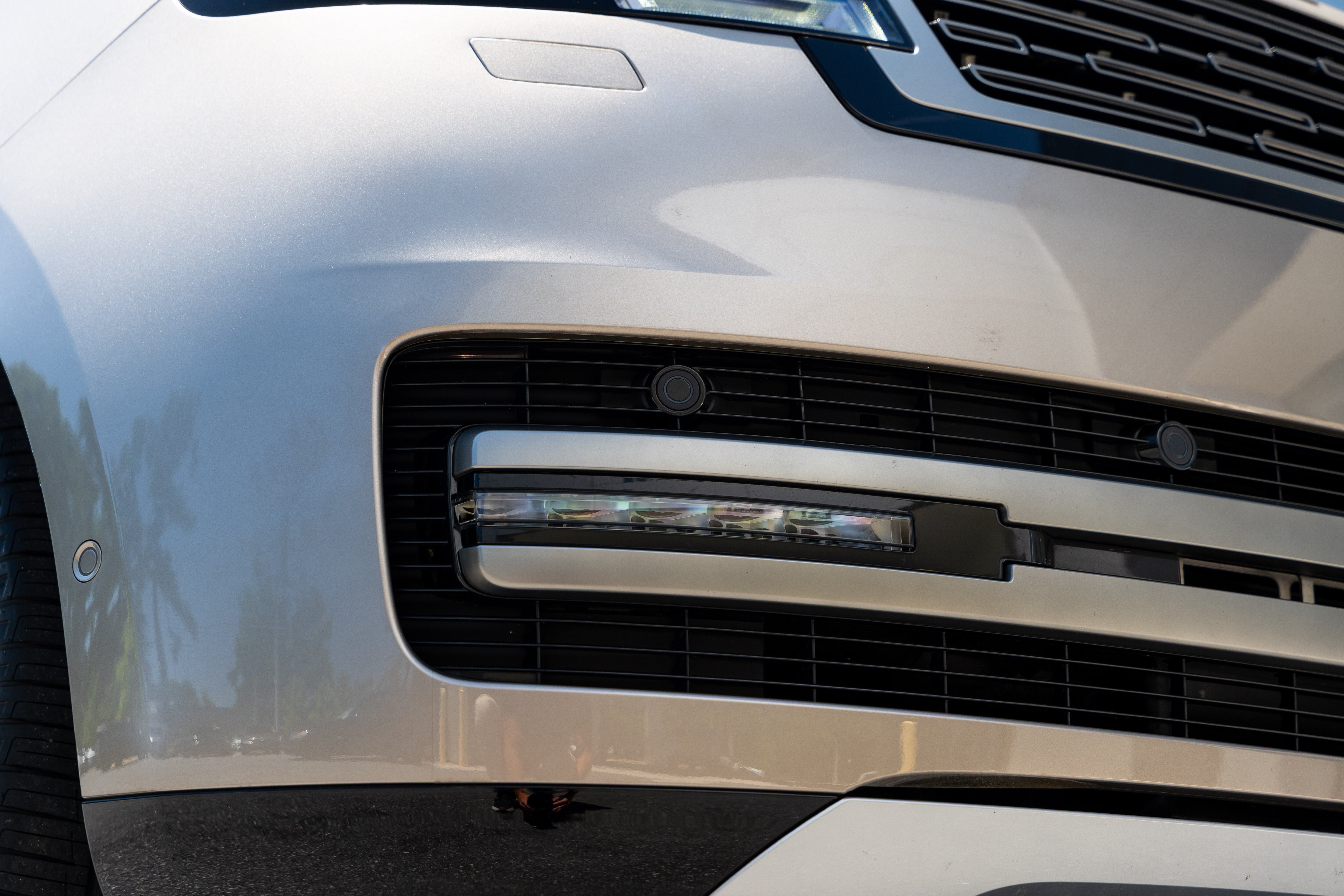 2025 Land Rover Range Rover SE LWB 7 Seat